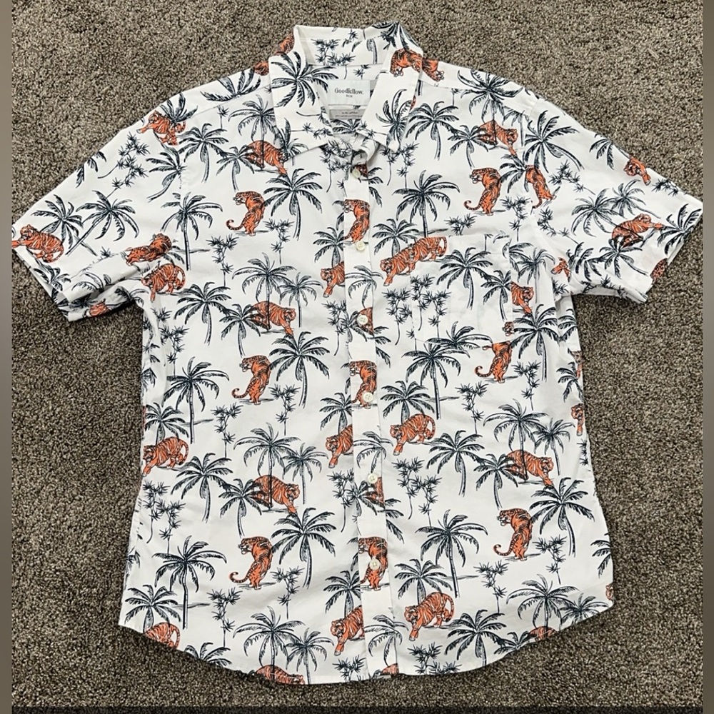 Button down goodfellow shirt